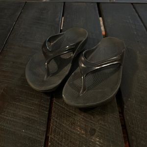 Oofos 39 US 8 Recovery Footwear Oolala Sandals